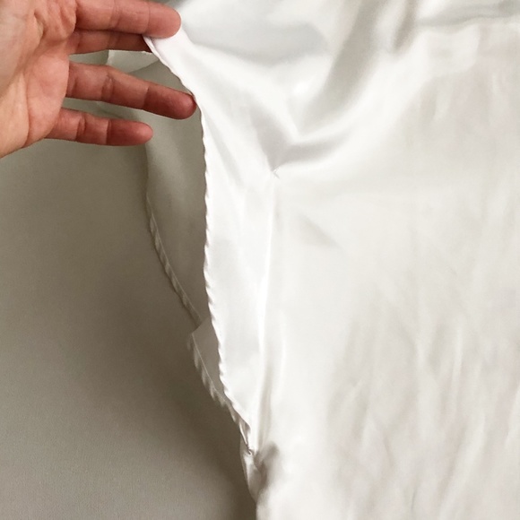 Go Softly Short Kimono Sleeve Robe Open Front Satin Silky White Embroidered Sz L - Picture 5 of 9